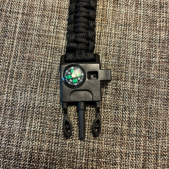 5292-HTT Paracord Bracelet Waterproof Outdoor Adjustable Survival-Black Color - Picture 3 of 14